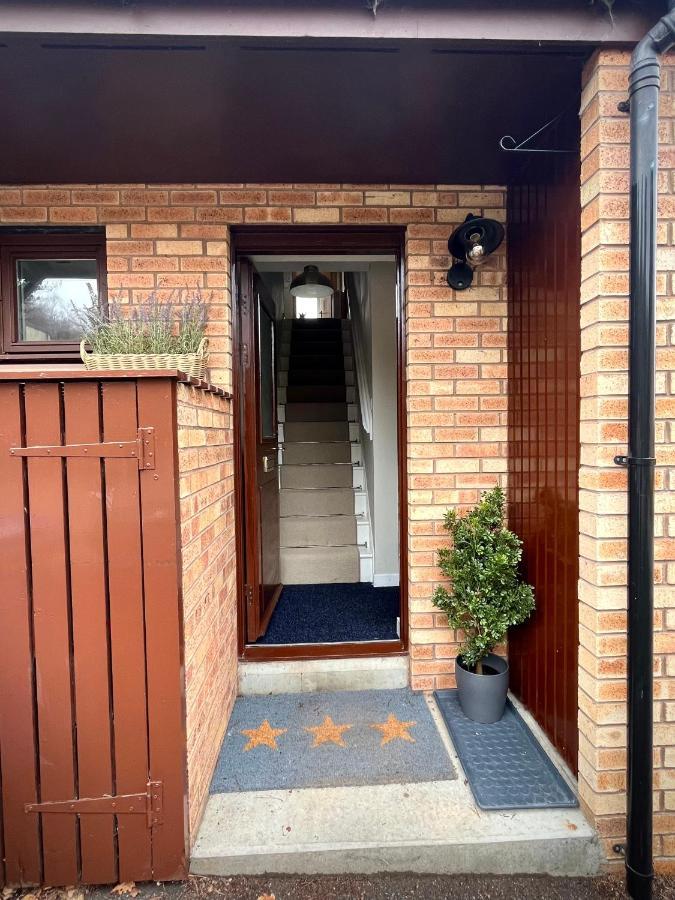 Comfortable, Modern Apartment With Parking. Inverness. Eksteriør bilde