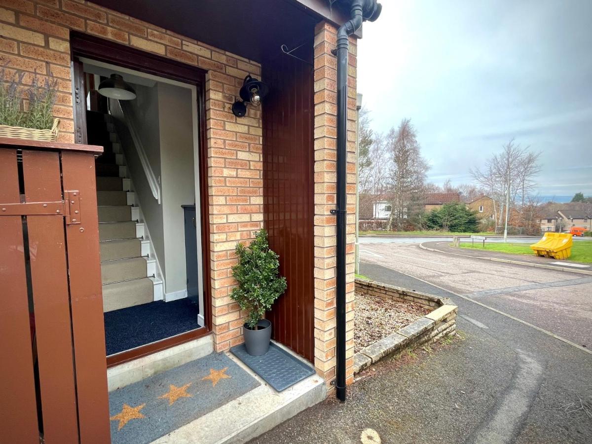 Comfortable, Modern Apartment With Parking. Inverness. Eksteriør bilde