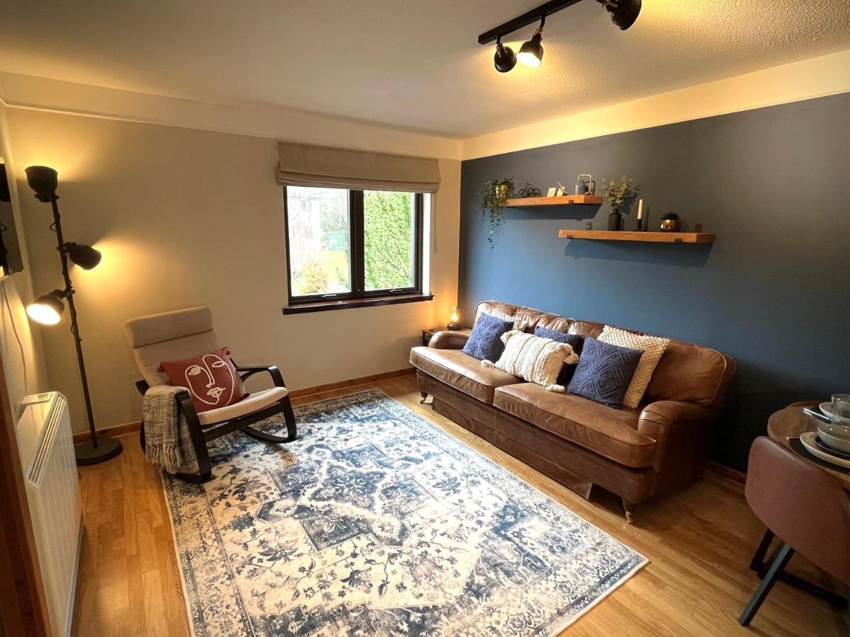 Comfortable, Modern Apartment With Parking. Inverness. Eksteriør bilde